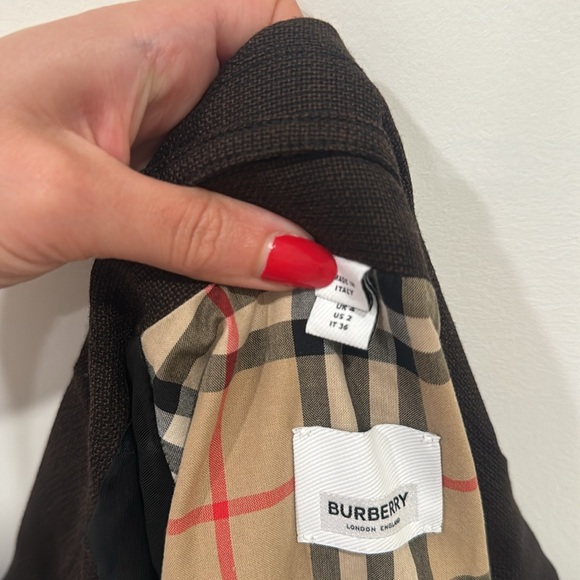 Burberry Coat - Picture 10 of 10